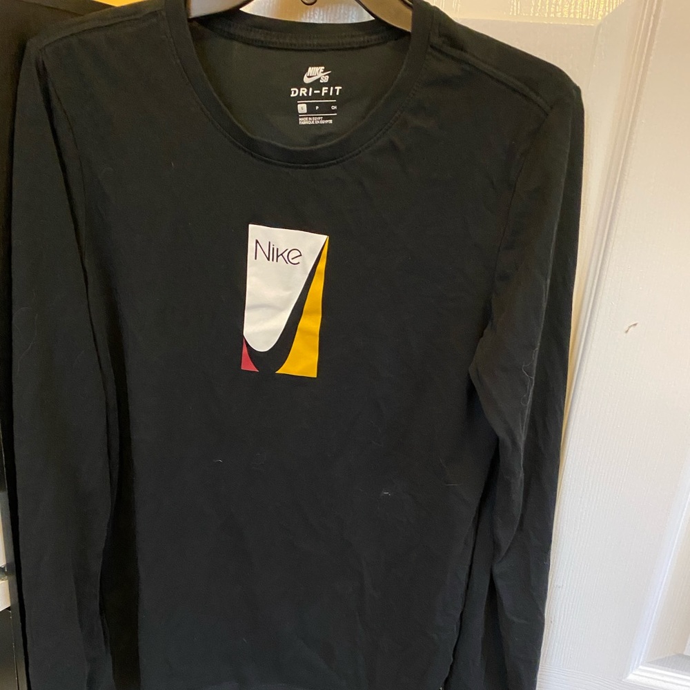 Nike SB men’s long sleeve